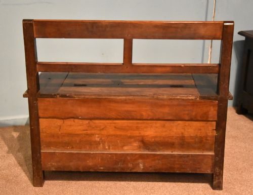 FRENCH CHESTNUT BENCH WITH LID - ADDITIONAL PHOTO 4
