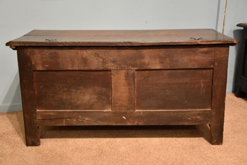 17TH CENTURY OAK CARVED COFFER - ADDITIONAL PHOTO 6