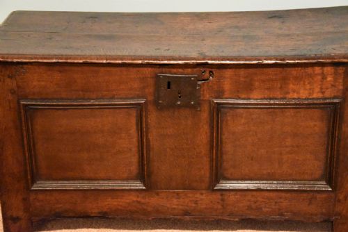 18TH CENTURY SMALL OAK COFFER - ADDITIONAL PHOTO 1