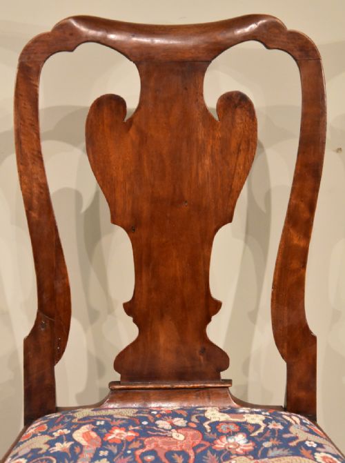 SET OF SIX GEORGE II WALNUT DINING CHAIRS - ADDITIONAL PHOTO 2