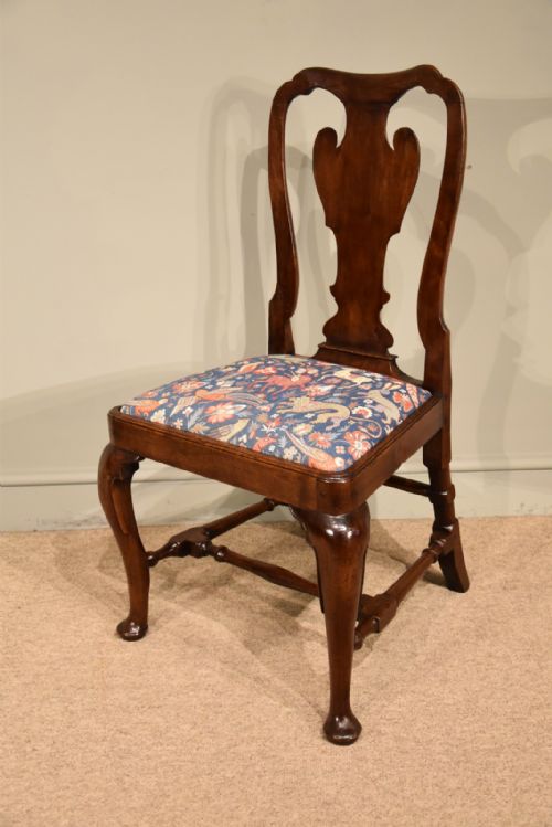 SET OF SIX GEORGE II WALNUT DINING CHAIRS - ADDITIONAL PHOTO 4