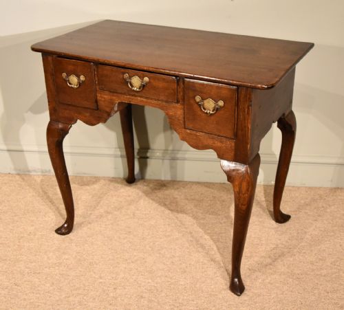 george ii oak country lowboy - CATEGORY: ANTIQUE FURNITURE - DATED 18TH CENTURY