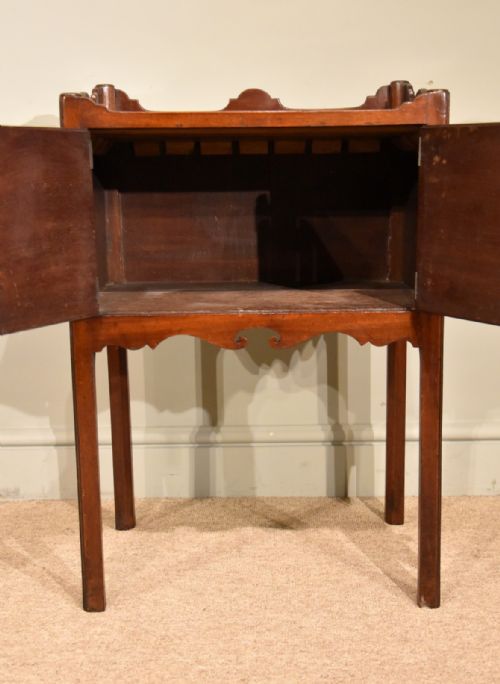 BEDSIDE TABLE GEORGE 111 MAHOGANY COMMODE - ADDITIONAL PHOTO 2