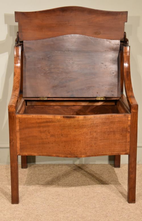 18TH CENTURY BEDSIDE COMMODE - ADDITIONAL PHOTO 2