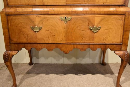 GEORGE III WALNUT CHEST ON STAND - ADDITIONAL PHOTO 5