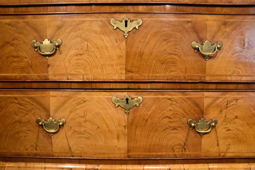 GEORGE III WALNUT CHEST ON STAND - ADDITIONAL PHOTO 6