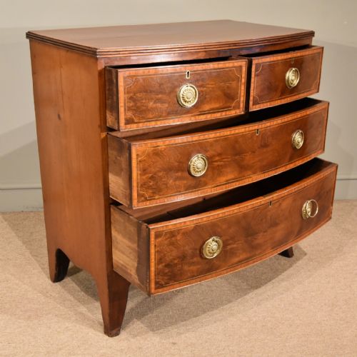 GEORGE III BOW FRONTED CHEST OF DRAWERS - ADDITIONAL PHOTO 2