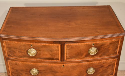 GEORGE III BOW FRONTED CHEST OF DRAWERS - ADDITIONAL PHOTO 4