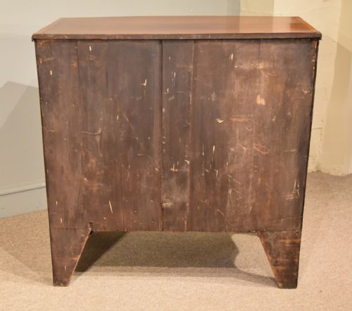 GEORGE III BOW FRONTED CHEST OF DRAWERS - ADDITIONAL PHOTO 6