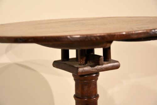 GEORGE III OAK LAMP WINE TABLE - ADDITIONAL PHOTO 4