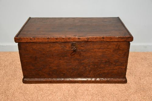 georgian oak box with lock - CATEGORY: ANTIQUE CHESTS - DATED 18TH CENTURY