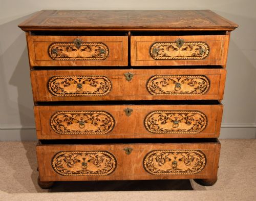 WILLIAM AND MARY MARQUETRY CHEST OF DRAWERS - ADDITIONAL PHOTO 4