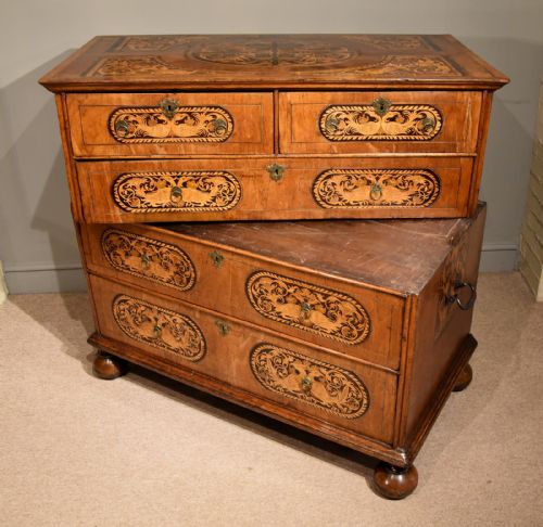 WILLIAM AND MARY MARQUETRY CHEST OF DRAWERS - ADDITIONAL PHOTO 11