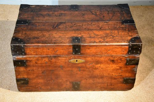 SHIPS TRUNK 19TH CENTURY PINE AND IRON BOUND - ADDITIONAL PHOTO 1