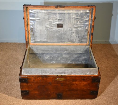 SHIPS TRUNK 19TH CENTURY PINE AND IRON BOUND - ADDITIONAL PHOTO 3