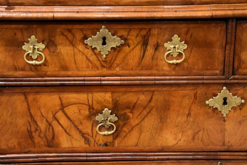 QUEEN ANNE WALNUT BUREAU BOOKCASE - ADDITIONAL PHOTO 7