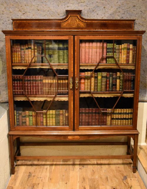 mahogany bookcase sheraton revival - CATEGORY: ANTIQUE BOOKCASES - DATED 1900
