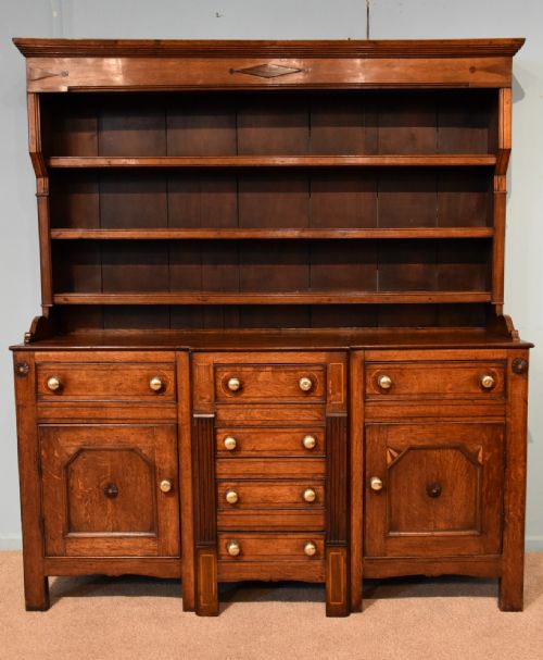 mid 19th century anglesey oak dresser - CATEGORY: ANTIQUE DRESSERS - DATED 19TH CENTURY