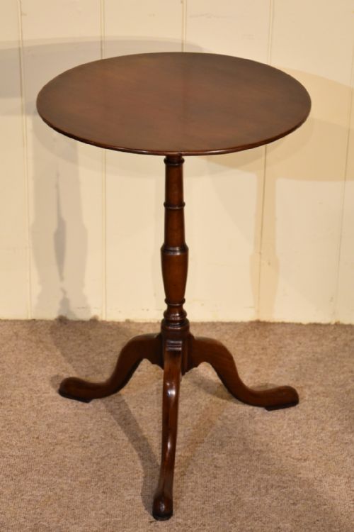 regency period mahogany lampwine table - CATEGORY: ANTIQUE TABLES - DATED 19TH CENTURY