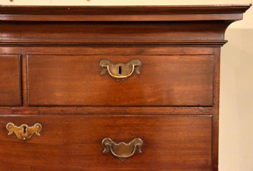 GEORGE II MAHOGANY CHEST ON CHEST - ADDITIONAL PHOTO 1