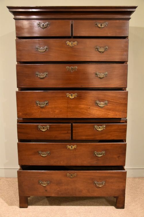 GEORGE II MAHOGANY CHEST ON CHEST - ADDITIONAL PHOTO 5