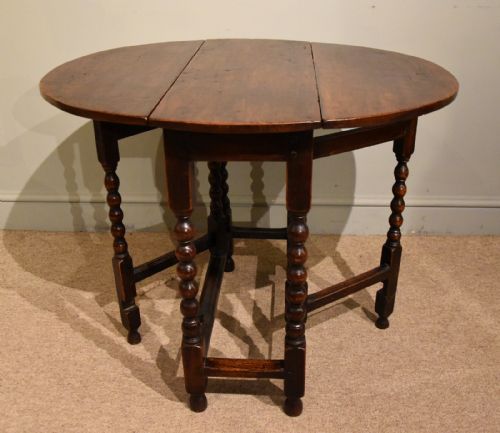 17TH CENTURY ELM GATELEG TABLE - ADDITIONAL PHOTO 1