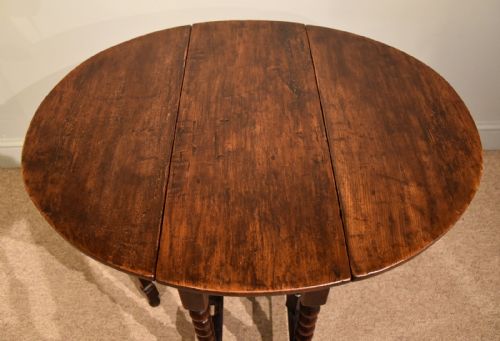 17TH CENTURY ELM GATELEG TABLE - ADDITIONAL PHOTO 4