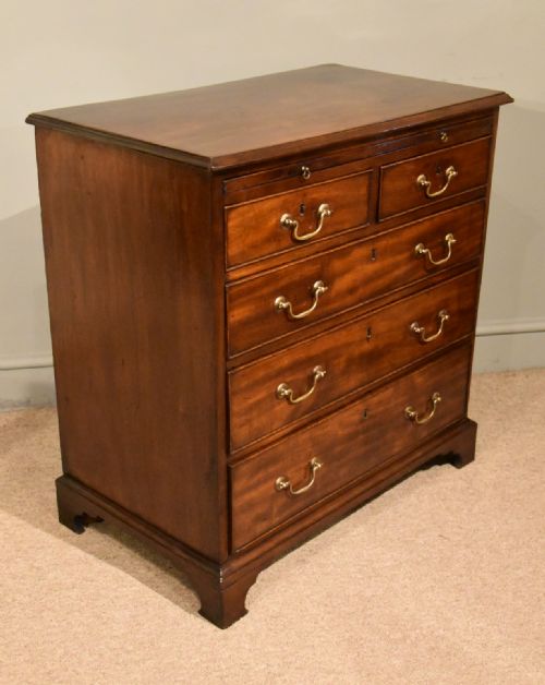 GEORGE III CHEST OF DRAWERS BRUSHING SLIDE - ADDITIONAL PHOTO 3