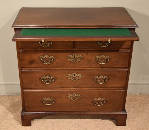 SMALL CHEST OF DRAWERS GEORGE III VIRGINIA WALNUT - ADDITIONAL PHOTO 1
