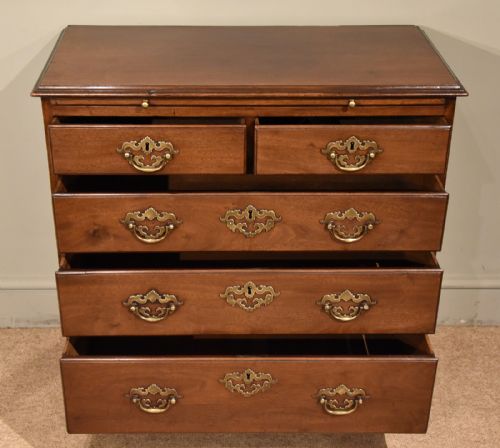 SMALL CHEST OF DRAWERS GEORGE III VIRGINIA WALNUT - ADDITIONAL PHOTO 2