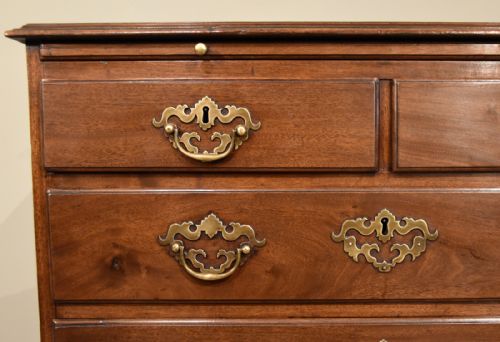 SMALL CHEST OF DRAWERS GEORGE III VIRGINIA WALNUT - ADDITIONAL PHOTO 7