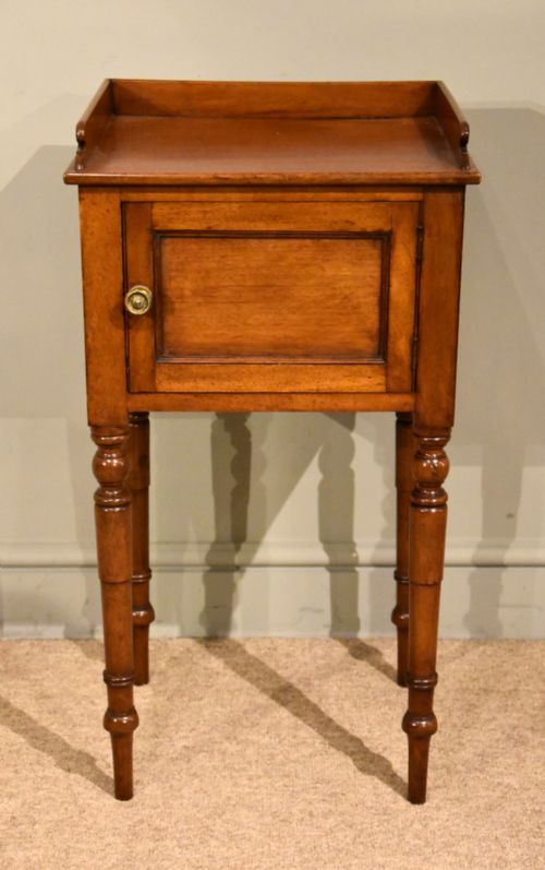 victorian mahogany bedside table cabinet - CATEGORY: ANTIQUE CUPBOARDS - DATED 19TH CENTURY