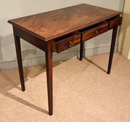 GEORGE III MAHOGANY SIDE DRESSING TABLE - ADDITIONAL PHOTO 4