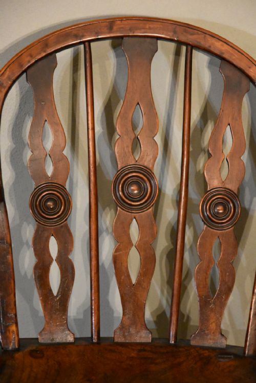 19TH CENTURY YEW WOOD WINDSOR ARMCHAIR - ADDITIONAL PHOTO 4