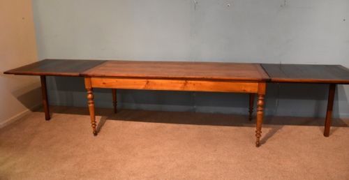 french farmhouse cherry dining table extending - CATEGORY: ANTIQUE TABLES - DATED 19TH CENTURY
