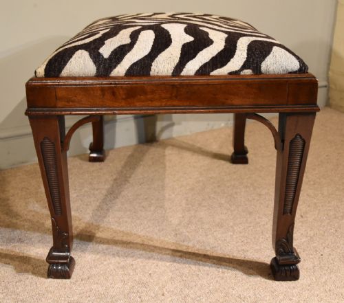 LATE GEORGIAN MAHOGANY CARVED STOOL - ADDITIONAL PHOTO 3