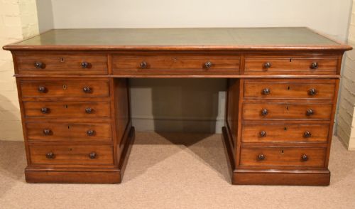 georgian mahogany large two pedestal desk - CATEGORY: ANTIQUE DESKS - DATED 19TH CENTURY