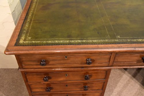 GEORGIAN MAHOGANY LARGE TWO PEDESTAL DESK - ADDITIONAL PHOTO 4