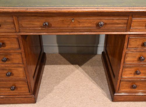 GEORGIAN MAHOGANY LARGE TWO PEDESTAL DESK - ADDITIONAL PHOTO 5