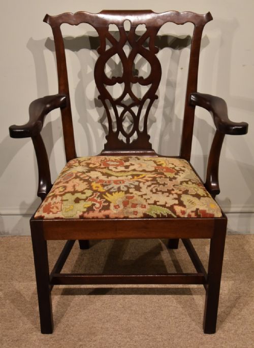 TEN MID 18TH CENTURY CHIPPENDALE DINING CHAIRS - ADDITIONAL PHOTO 9