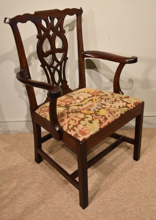TEN MID 18TH CENTURY CHIPPENDALE DINING CHAIRS - ADDITIONAL PHOTO 12