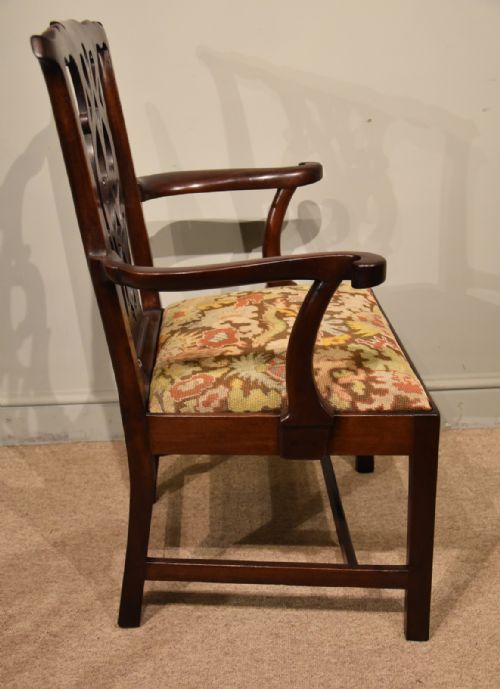 TEN MID 18TH CENTURY CHIPPENDALE DINING CHAIRS - ADDITIONAL PHOTO 13