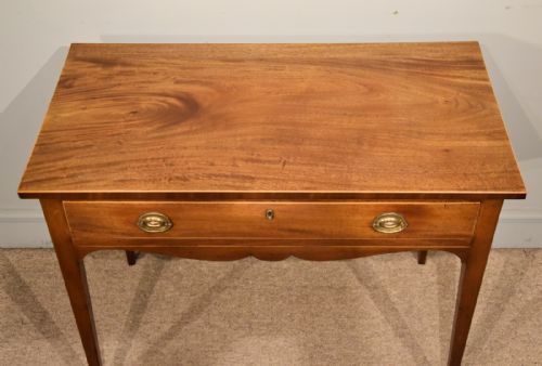 LATE 18TH CENTURY MAHOGANY SIDE TABLE - ADDITIONAL PHOTO 2