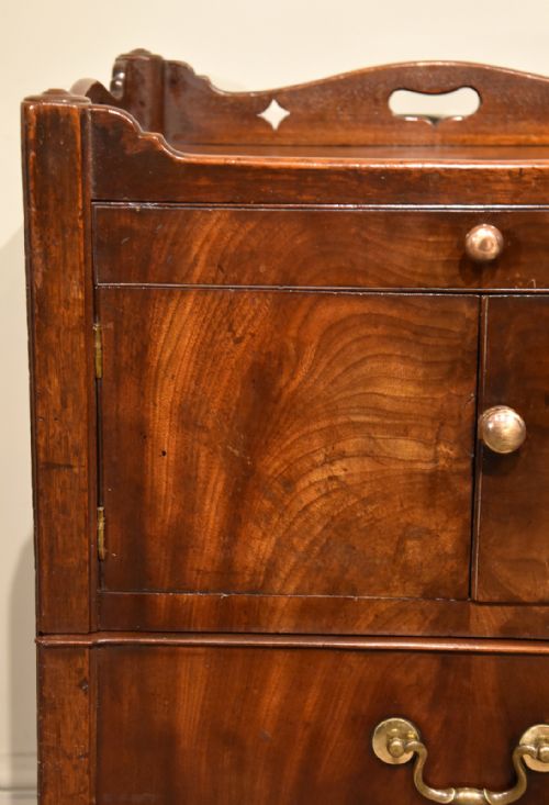 GEORGE III MAHOGANY COMMODE NIGHT CUPBOARD - ADDITIONAL PHOTO 6