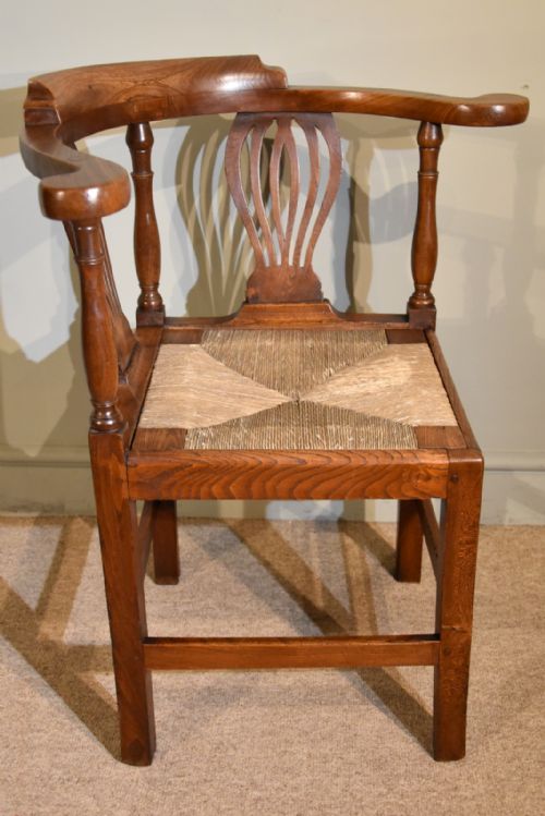 ELM MID 18TH CENTURY CORNER CHAIR - ADDITIONAL PHOTO 2