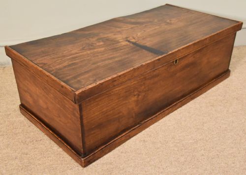 EARLY 19TH CENTURY ELM BLANKET BOX - ADDITIONAL PHOTO 4