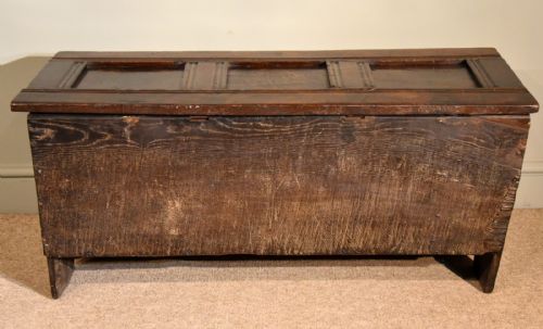 17TH CENTURY OAK THREE PANELLED COFFER - ADDITIONAL PHOTO 4