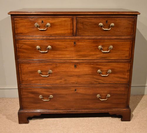 PAIR GEORGE III MAHOGANY CHEST OF DRAWERS - ADDITIONAL PHOTO 7