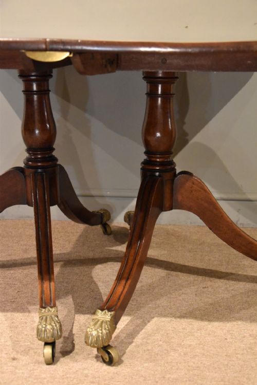 REGENCY PERIOD MAHOGANY TWO PILLAR DINING TABLE - ADDITIONAL PHOTO 4