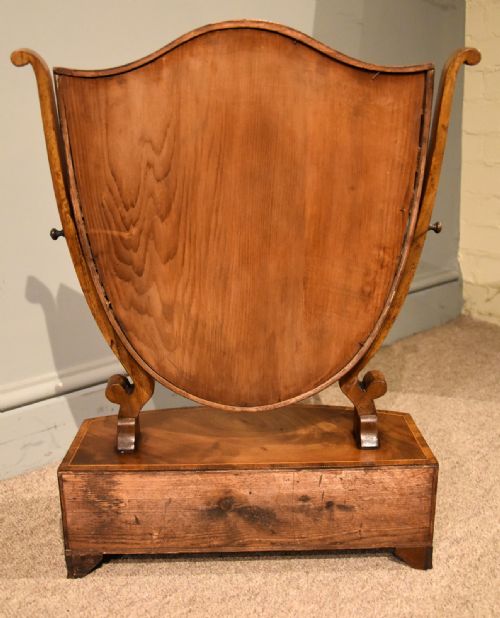 A GEORGE III HEPPLEWHITE DESIGN DRESSING MIRROR - ADDITIONAL PHOTO 4
